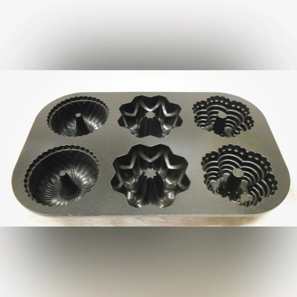 Nordic Ware Multi Mini Bundt Pan 6 Cups Heavy Cast Aluminum Bundtlette Cake Mold